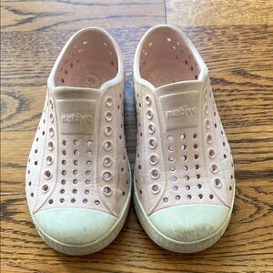 Native Kids Light Pink Size C9 Water Shoes